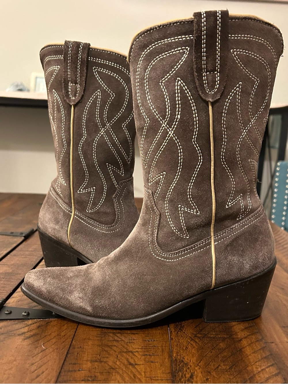 Urban Outfitters Women's Western Mid-Calf Boot in Taupe